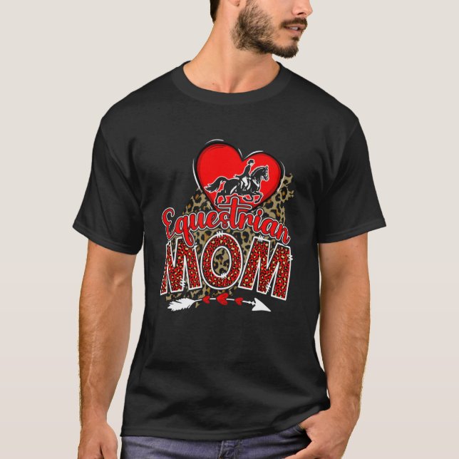Leopard-idrotten Mamma i Mamma vid Mamma vid Ekves T Shirt (Framsida)