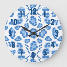 Leopard Ikat in Blue Porcelain Stor Klocka