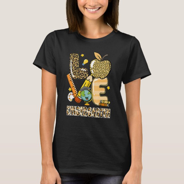 Leopard Kärlek Teaching Kindergarten Back to schoo T Shirt (Framsida)