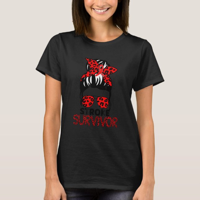 Leopard Messy Hair Bun Stroke Awareness Survivor W T Shirt (Framsida)