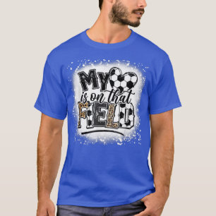 Leopard mitt hjärta är på Fält-fotbollsmatchen Kär T Shirt