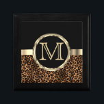 Leopard Monogram | Svart och brun Minnesask<br><div class="desc">Keepie Gift Box. ⭐ Produkten är 100 % Anpassade. ****Klicka på KNAPPEN CUSTOMIZE om du vill lägga till, ta bort, flytta, ändra storlek, ändra runt, rotera osv..någon av bilderna, texterna eller användorna i rutorna. ⭐ 99 procent av mina formgivningar i min affär sker i lagrar. Det gör det enkelt för...</div>