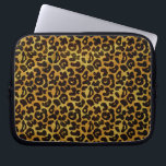 Leopard Päls Print Animal Mönster Laptop Sleeve<br><div class="desc">Trendiget laptop sleeve har ett spolat leopardtryck mönster med svarta djurfläckar på orange-gult-guld-päls. Ta ut vild katt med coolans kattdjur. Det är perfekten djärv,  originell sökning efter djur älskare. Sök efter matchande artiklar i vår butik.</div>
