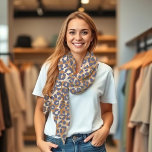 Leopard Print-Blue och Brown- Sjal<br><div class="desc">Leopard Print in Blue and Brown Scarf - Chic, Snyggt och Personlig Figursätter dig själv i elegans med vår leopard Print in Blue and Brown Scarf. Det här tillbehöret för öga-fångst har en modern tvist på ett klassiskt djurtryck, där man blandar fet blå och varma bruna toner för ett utseende...</div>