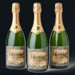 Leopard Print Guld Faux Foil Cheers<br><div class="desc">Skapa era egna möhippa-mousserande vin-flaska-etiketter till  på party eller ge som fördelar. Dina uppgifter i chicens text på ett faux guld-överlägg.</div>