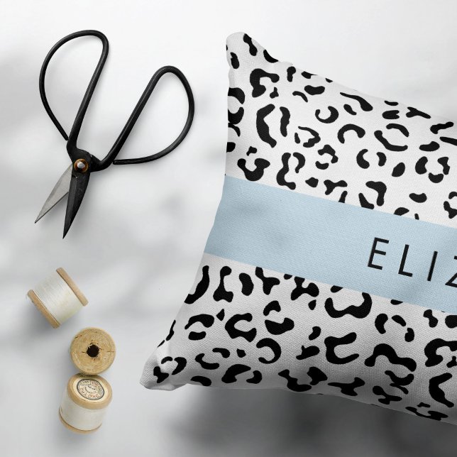 Leopard Print, Spots, Black and White, ditt namn Prydnadskudde (Skapare uppladdad)
