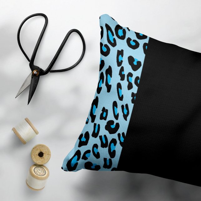 Leopard Print, Zebra tryck, Animal Print, Blue Prydnadskudde (Skapare uppladdad)