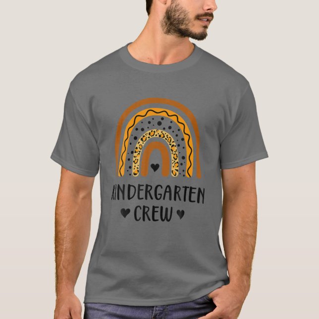 Leopard Rainbow Kindergarten Lärare första dagen T Shirt (Framsida)