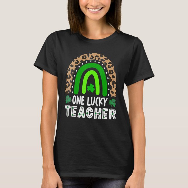 Leopard Rainbow One Lucky Kinder Teacher St Patric T Shirt (Framsida)