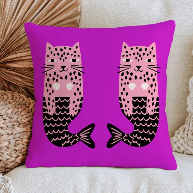Leopard Sirener på Lila Fantasi Marin  Kudde (Skapare uppladdad)