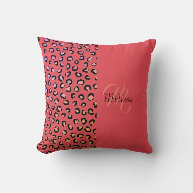 Leopard Skriv ut två ton Red Coral Namn Monogram Kudde (Framsida)