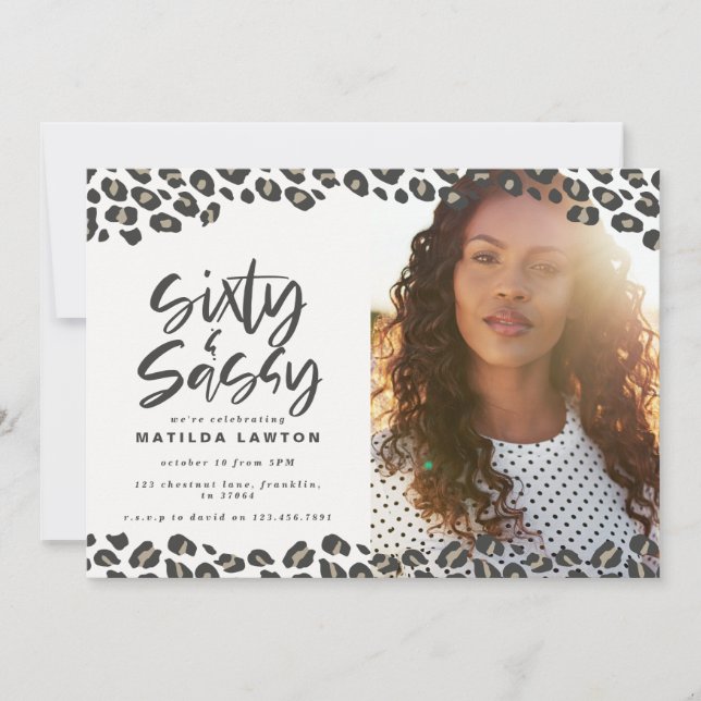 Leopard skriver sextio och sassy 60-årsfoto (Framsida)