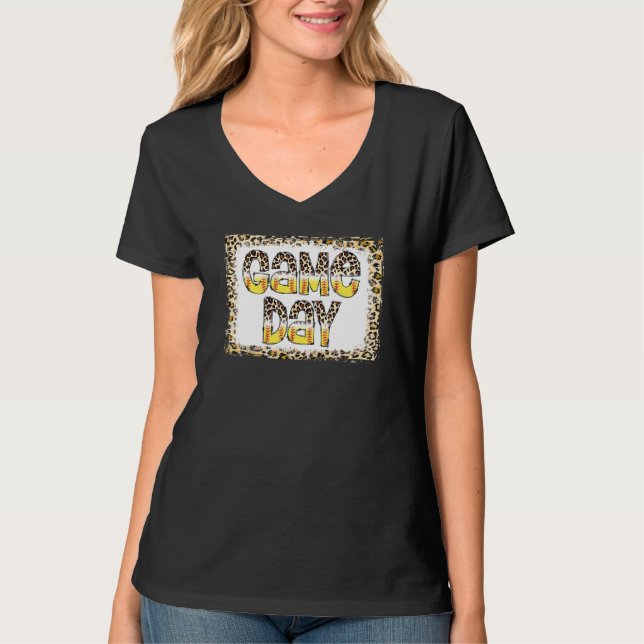 Leopard Softball Game Day Vibes Softball T Shirt (Framsida)