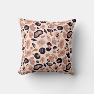 Leopard, sömlös, beige bakgrund. kudde