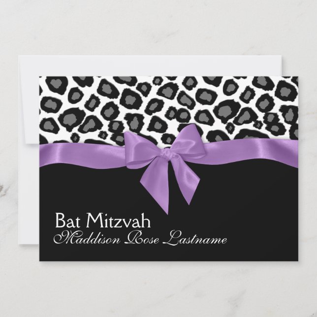 Leopard Spots and Lila Ribbon Bat mitzvah Inbjudningar (Framsida)