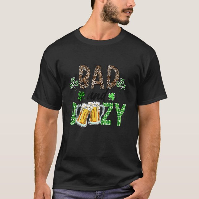 Leopard St Patrick's Day Bad And Boozy Beer Drinki T Shirt (Framsida)