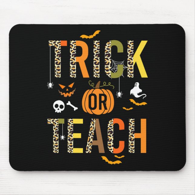 Leopard Trick eller Teach Halloween School Fall Au Musmatta (Framsidan)