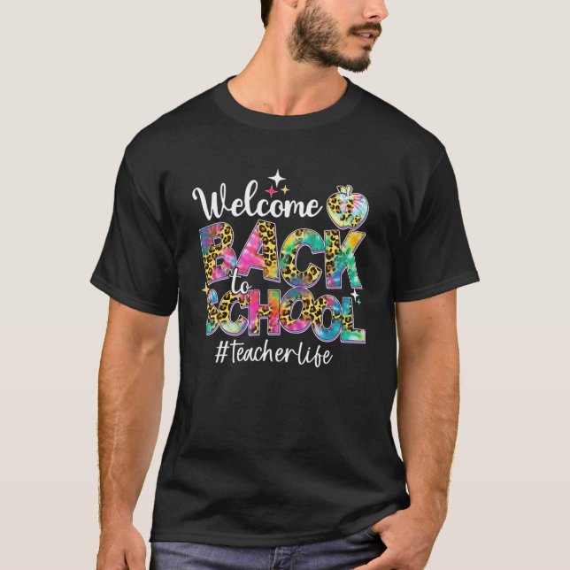 Leopard Welcome Back to school Teacher Life Funny T Shirt (Framsida)