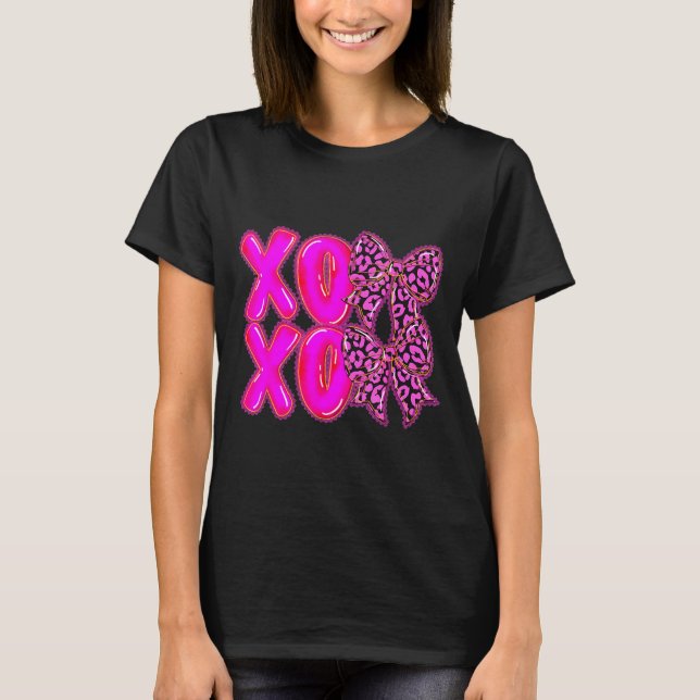 Leopard Xoxo Coquette Bow Hearts Valentine's Day W T Shirt (Framsida)