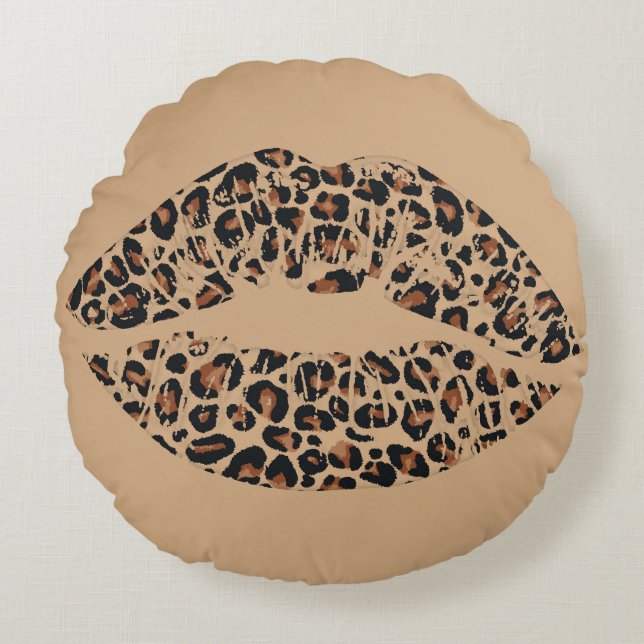 Leopardprintade läppar Kastkudde | Chic Glamour Dj Rund Kudde (Framsidan)