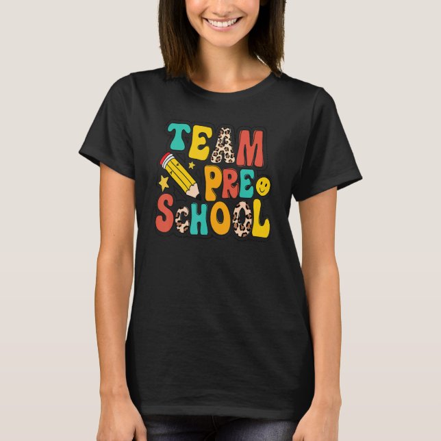 Leopardteamet Preschool Pencil Pre K Teacher Back  T Shirt (Framsida)