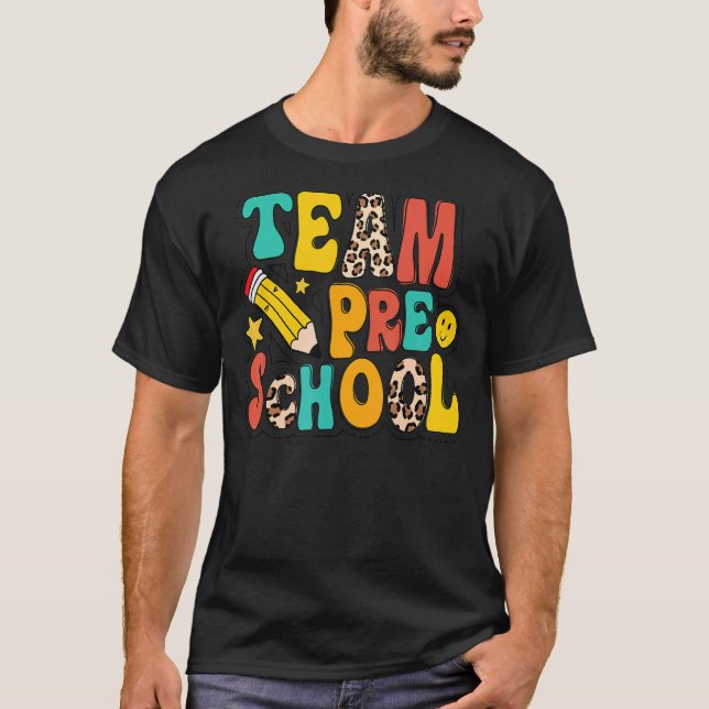Leopardteamet Preschool Pencil Pre K Teacher Back  T Shirt (Framsida)