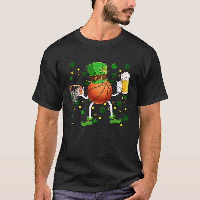 Leprechaun Basketball Ball Basket & Beer Glass Pat T Shirt (Framsida)