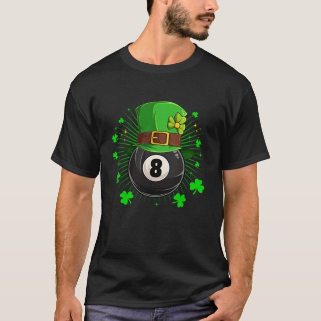 Leprechaun Billiards Pool St Patricks Day Shamrock T Shirt (Framsida)