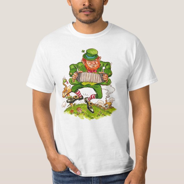 Leprechaun Dancing a Jig, Lycklig St. Patrick's Da T Shirt (Framsida)