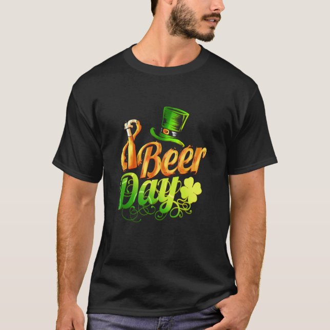 Leprechaun Hat Beer Day On St Patricks Day T Shirt (Framsida)