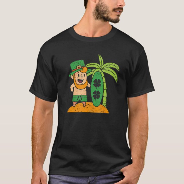 Leprechaun Hawaiian Surfing St Patricks Day Hawaii T Shirt (Framsida)