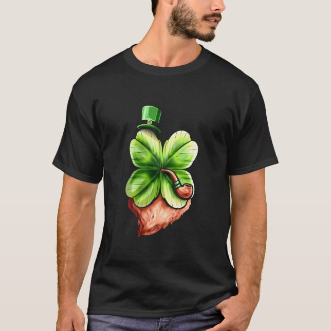 Leprechaun Shamrock med skal och skägg (T.T.T.) T Shirt (Framsida)