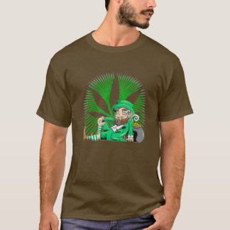 Leprechaun Smoking St patricks day T Shirt