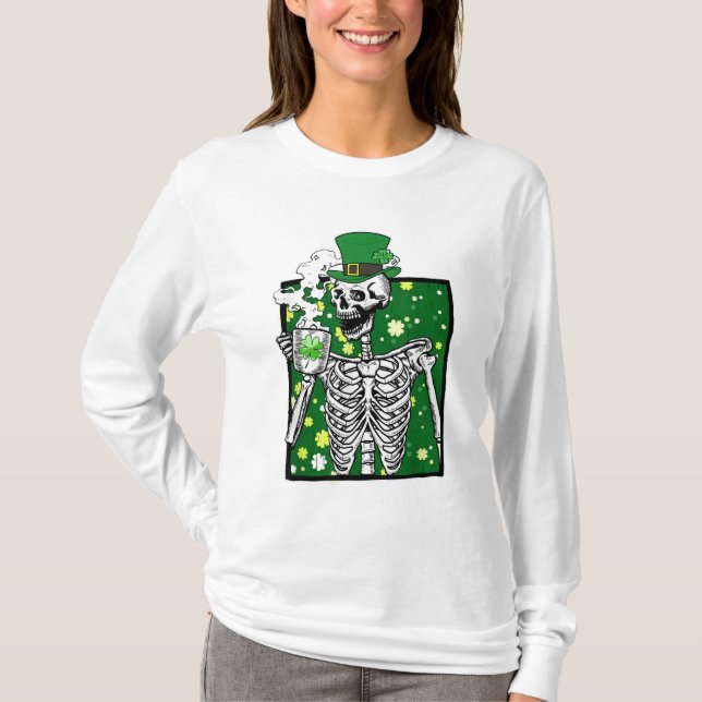 Leprechaun Top hat Skeleton Drinking Coffee St Pat T Shirt (Framsida)