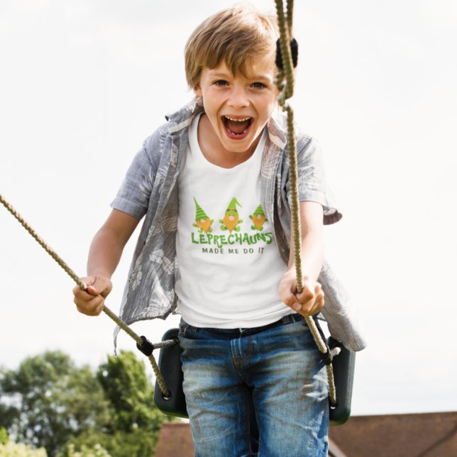 Leprechaunsar fick mig att göra det på en bra St p T Shirt (Skapare uppladdad)