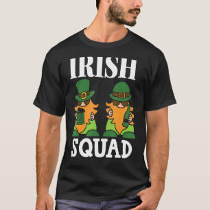 Leprechaunsar för iriska kvadratisk St patricks da T Shirt