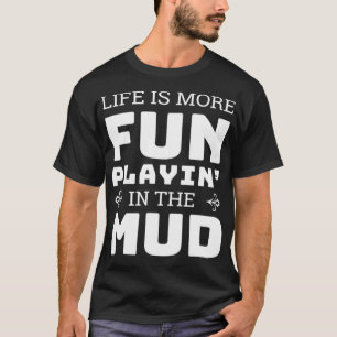 Lera Bogging Mudding Play i Lera T Shirt