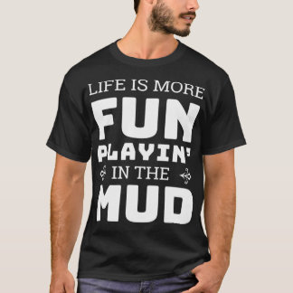 Lera Bogging Mudding Play i Lera T Shirt