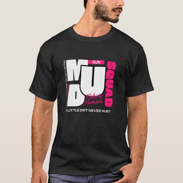 Lerduellen Squad Muddring Utrustning Lerigt Team T Shirt (Framsida)