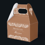 Lerkakel Talavera Spansk Fiesta Bröllop Efterrätt Presentaskar<br><div class="desc">Alla älskar en fiesta! Denna samling är en fantastisk blandning av elegans och kulturarv, inspirerad av traditionella mexikanska ler-talavera-kakel-mönster. Den jordnära bruna terrakotta-blommiga kanten utstrålar sofistikation och en touch av festlig charm, vilket gör den perfekt för din spanskt eller mexikanskt inspirerade fest. Oavsett om du är värd för en stor...</div>