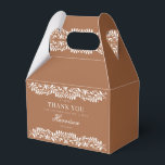 Lerkakel Talavera Spansk Fiesta Bröllop Efterrätt Presentaskar<br><div class="desc">Alla älskar en fiesta! Denna samling är en fantastisk blandning av elegans och kulturarv, inspirerad av traditionella mexikanska ler-talavera-kakel-mönster. Den jordnära bruna terrakotta-blommiga kanten utstrålar sofistikation och en touch av festlig charm, vilket gör den perfekt för din spanskt eller mexikanskt inspirerade fest. Oavsett om du är värd för en stor...</div>