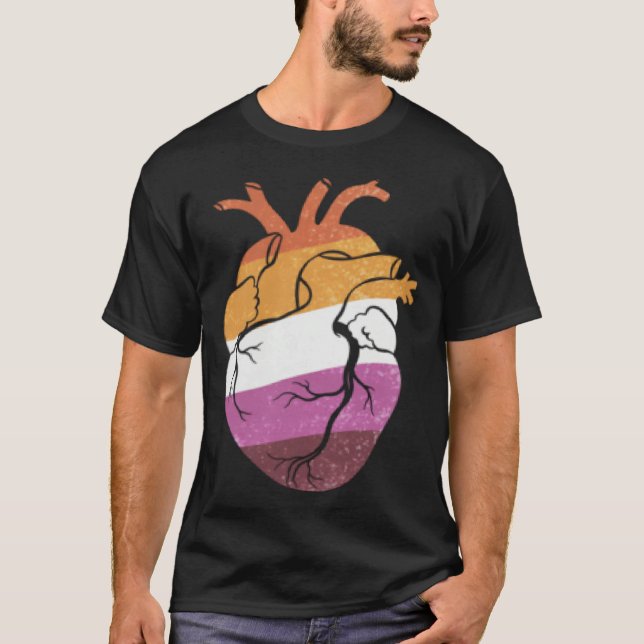 Lesbian Pride Heart Flag T Shirt (Framsida)