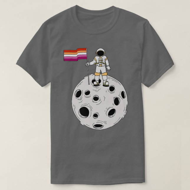 Lesbisk Astronaut på Flagga Måne Lesbisk T Shirt (Design framsida)