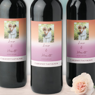 Lesbisk Bröllopsfoto Pride Flagga Gradient Vinflaska Etikett