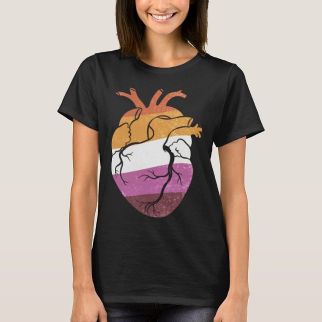 Lesbisk stolthets hjärtflagga t shirt (Framsida)