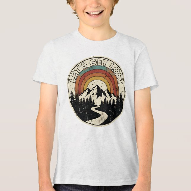 Let’s Get Lost Retro Mountain Adventure Outdoor T Shirt (Framsida)