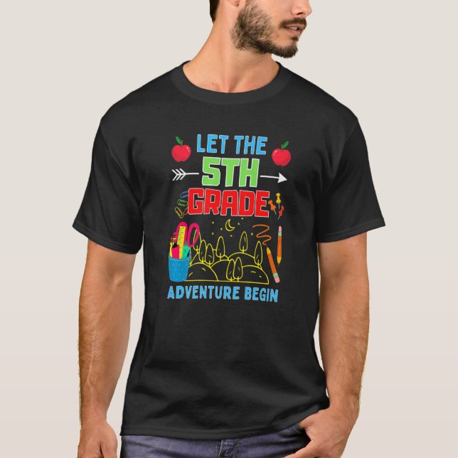 Let The 5th Grade Adventure Begin Fourth Grade Tea T Shirt (Framsida)