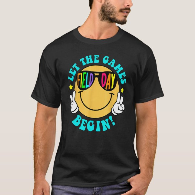 Let The Games Field Day Begin Smile Face Groovy Te T Shirt (Framsida)