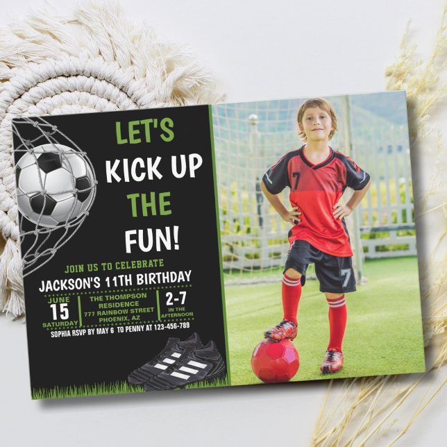 Let's Kick up the fun!, Funny Soccer Birthday Inbjudningar (Skapare uppladdad)