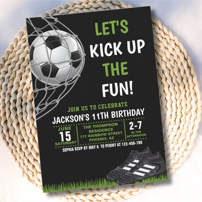 Let's Kick up the fun!, Funny Soccer Birthday Inbjudningar (Skapare uppladdad)